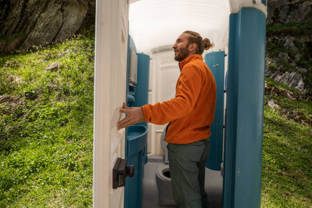 Best Portable bathroom rental  in Martins Ferry, OH
